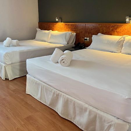Ap Hotel Madrid Airport Eksteriør billede