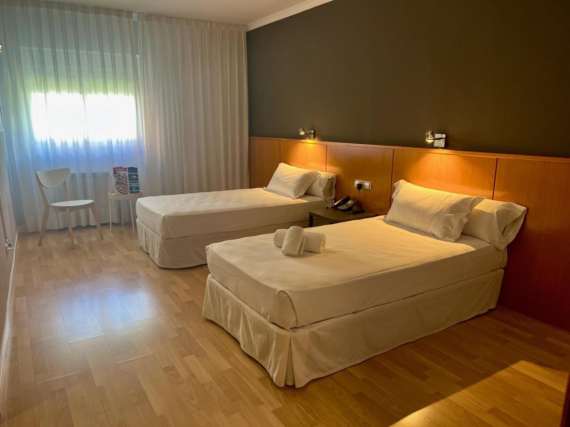 Ap Hotel Madrid Airport Eksteriør billede