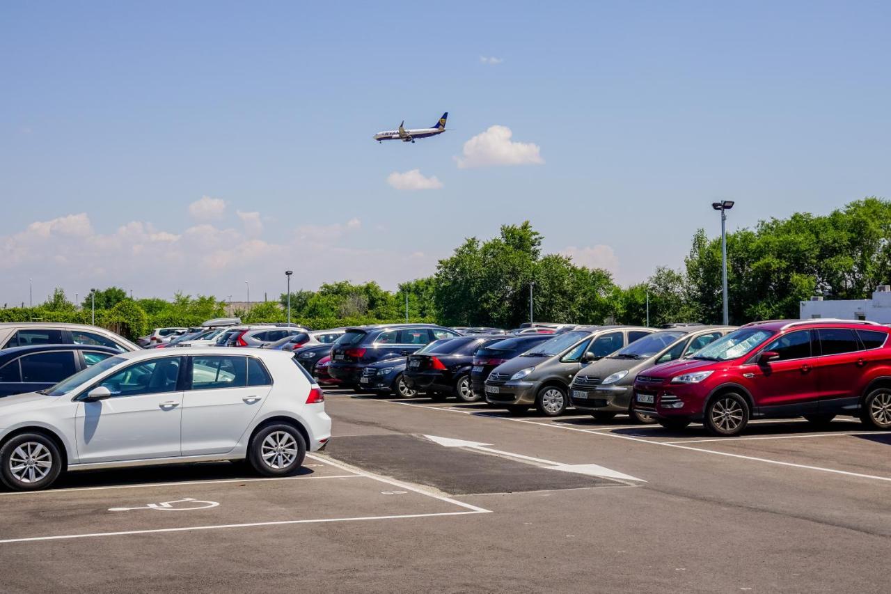 Ap Hotel Madrid Airport Eksteriør billede