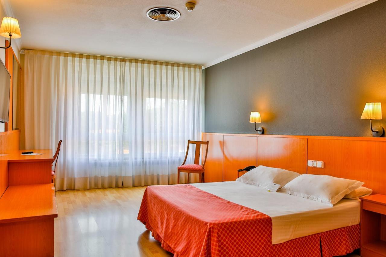 Ap Hotel Madrid Airport Eksteriør billede